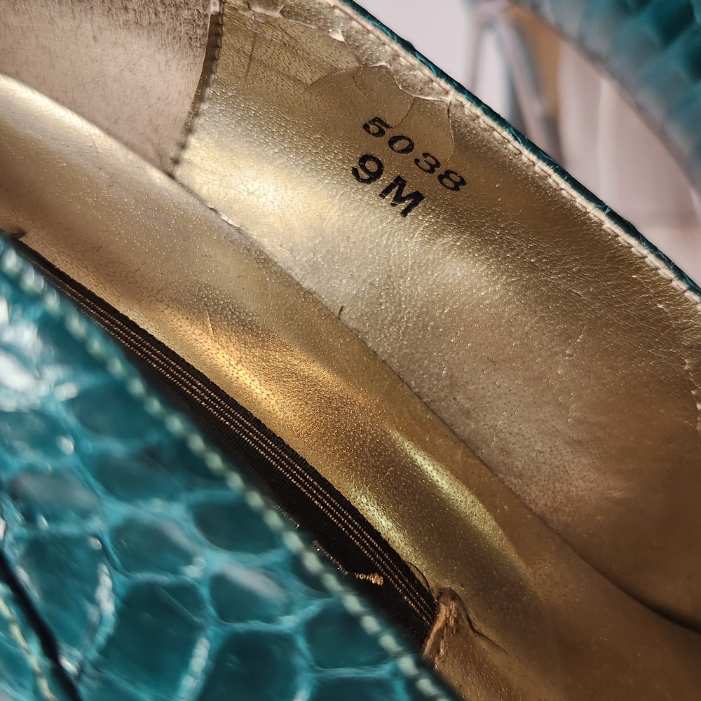 SALE! J.Renee Teal Snakeskin Heels - Picture 8 of 16